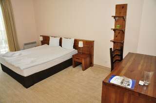 Отель 3 Mountains Hotel Банско Апартаменты с 1 спальней (для 2 взрослых и 2 детей)-4