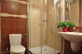 Отель 3 Mountains Hotel Банско Апартаменты с 1 спальней (для 2 взрослых и 2 детей)-17